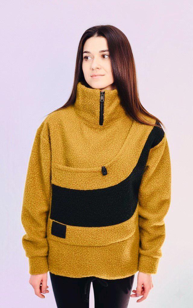 Bouclé Fleece Pet Carrier Hoodie: Handmade Kangaroo Pocket Sweatshirt
