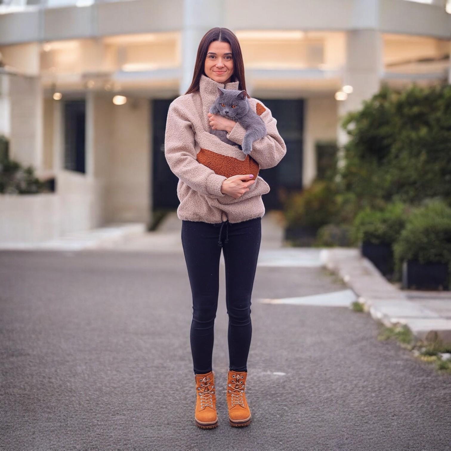 Bouclé Lambswool Pet Carrier Sweatshirt: Cozy Cat & Dog Mom Gift Main image